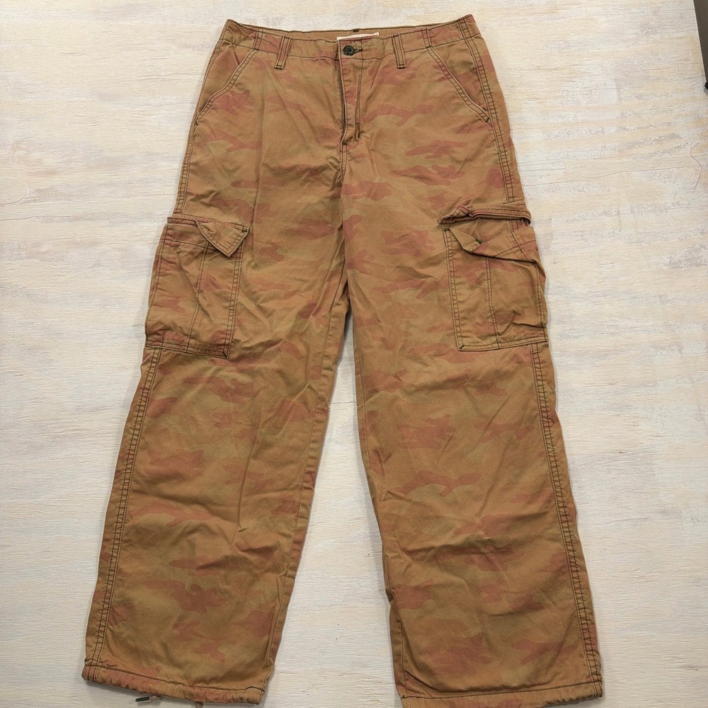 Levi's Pants '94 Baggy 30 Camo Cargo Wide Leg Tan Pink Womens A4707-0012